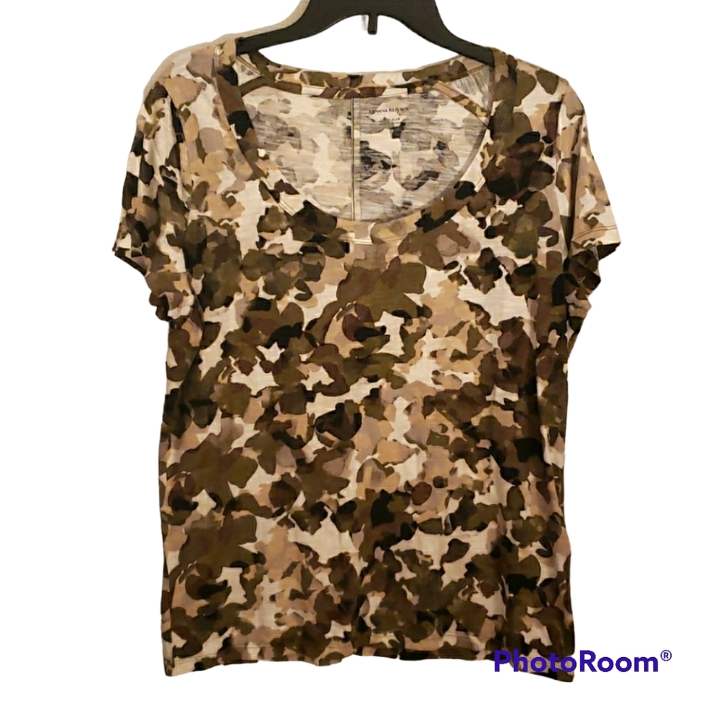 Banana Republic Cozy Sunday Tee